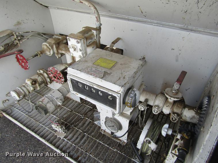 image for item DE6589 1976 GMC 6000 fuel truck