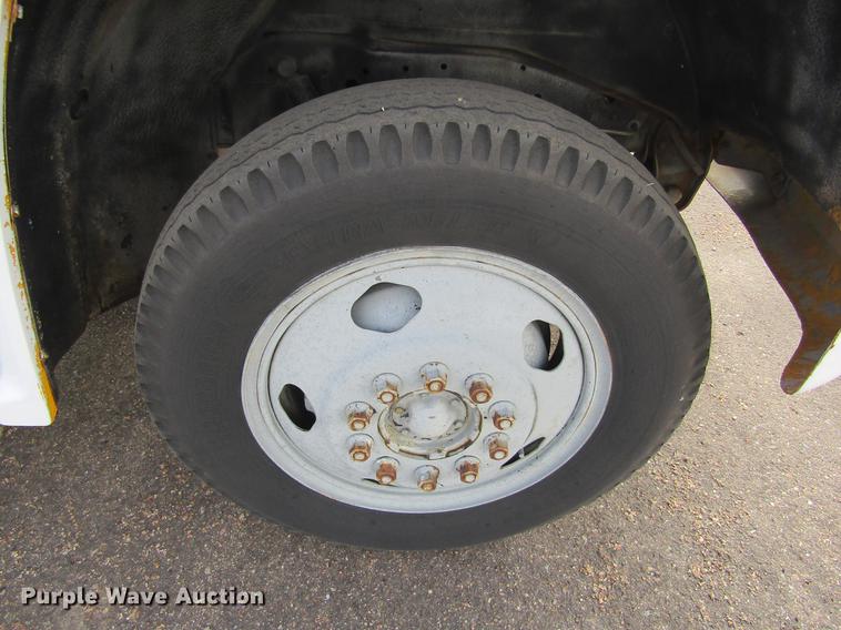 image for item DE6589 1976 GMC 6000 fuel truck