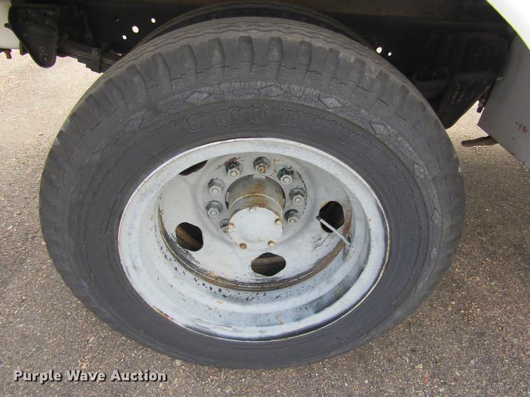 image for item DE6589 1976 GMC 6000 fuel truck