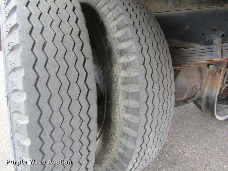 image for item DE6589 1976 GMC 6000 fuel truck