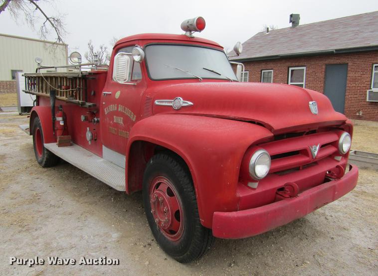 image for item DE6607 1953 Ford F800 Big Job fire truck