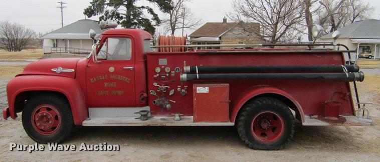 image for item DE6607 1953 Ford F800 Big Job fire truck