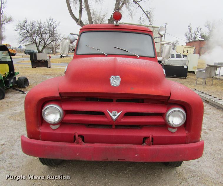 image for item DE6607 1953 Ford F800 Big Job fire truck