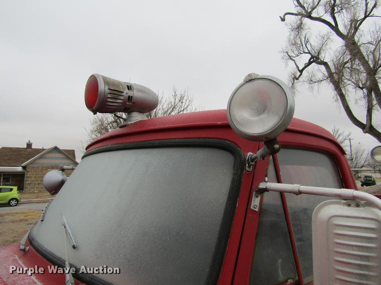 image for item DE6607 1953 Ford F800 Big Job fire truck