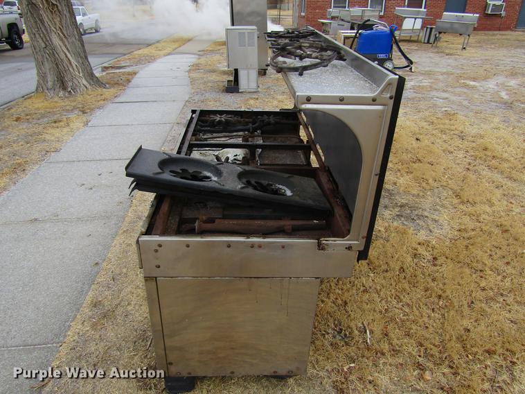 image for item DE6611 (3) ovens