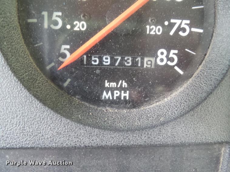 image for item DH9409 2001 Freightliner FS65 school bus