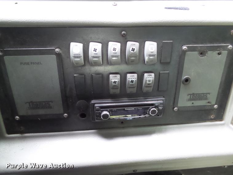 image for item DH9409 2001 Freightliner FS65 school bus