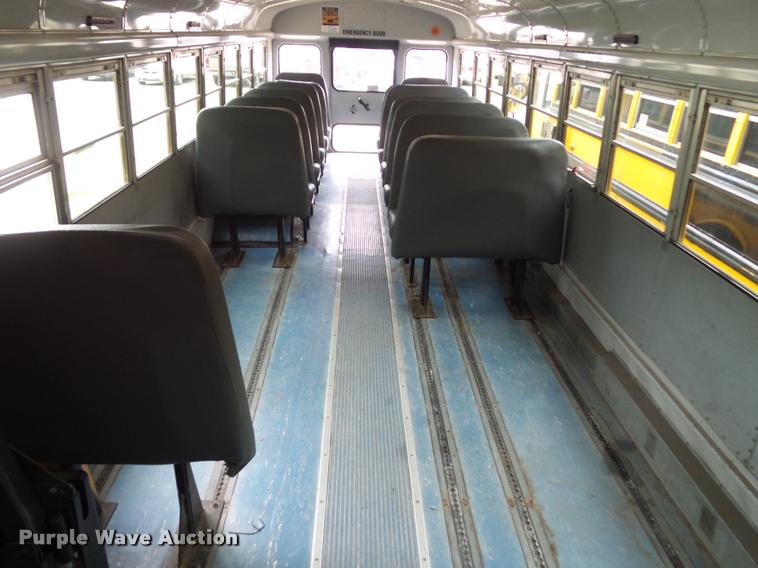 image for item DH9409 2001 Freightliner FS65 school bus