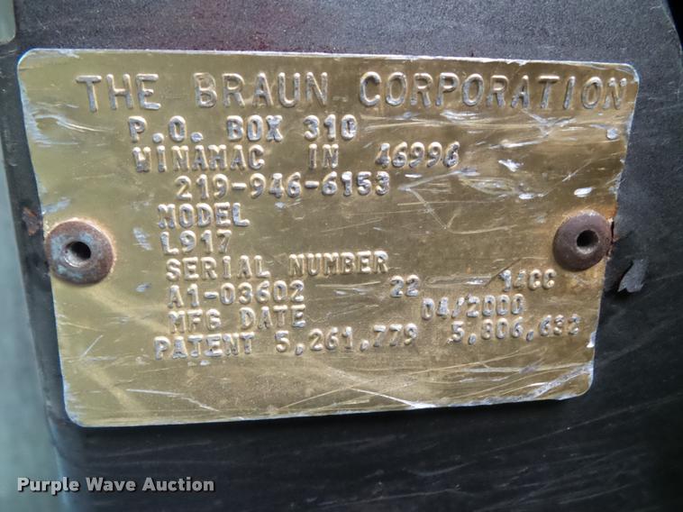 image for item DH9409 2001 Freightliner FS65 school bus