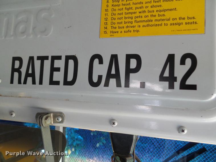 image for item DH9409 2001 Freightliner FS65 school bus