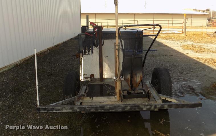 image for item DO9048 Tar pot trailer