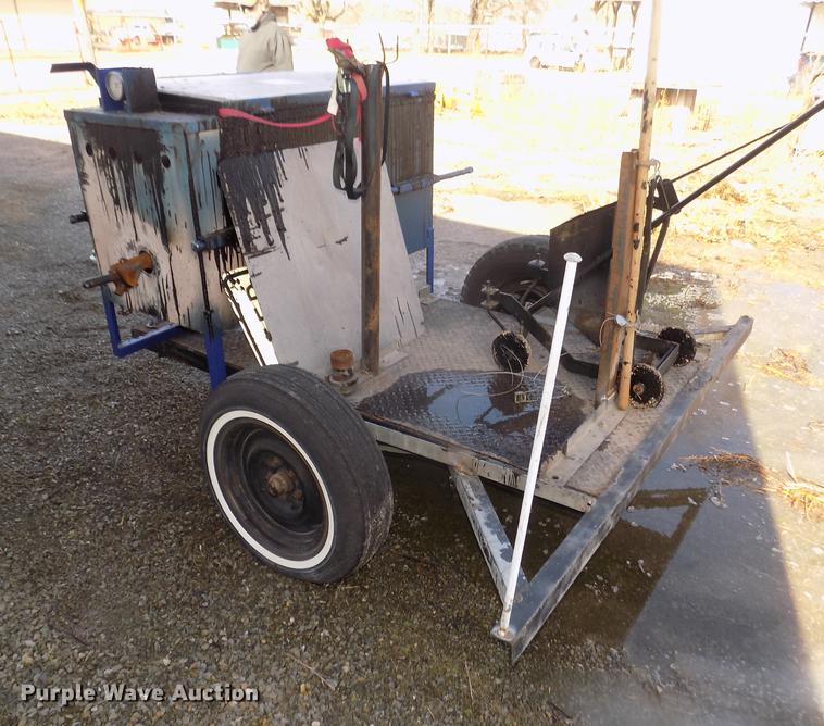 image for item DO9048 Tar pot trailer