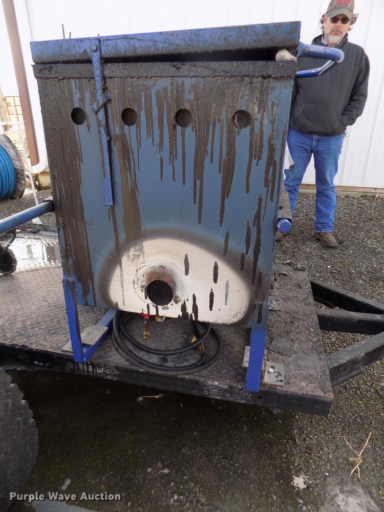 image for item DO9048 Tar pot trailer