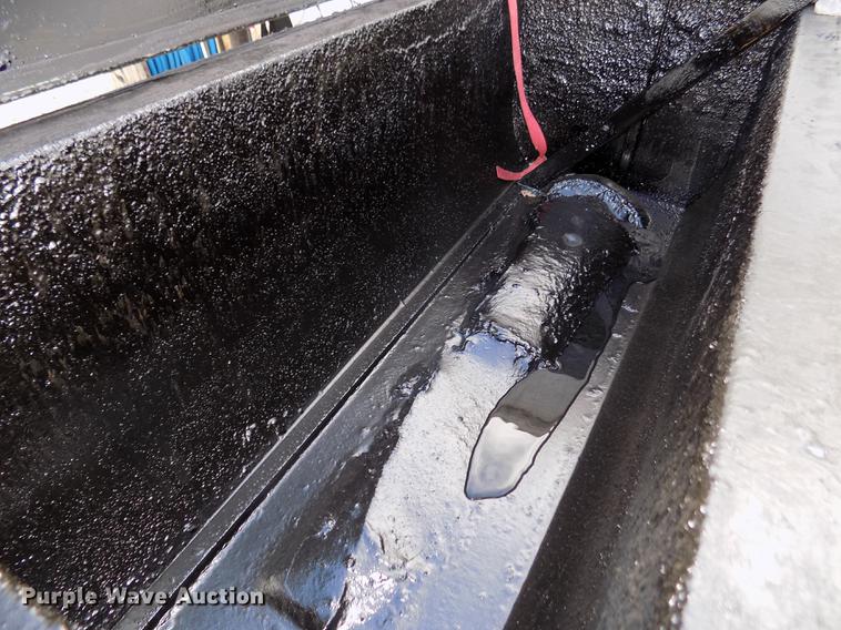 image for item DO9048 Tar pot trailer