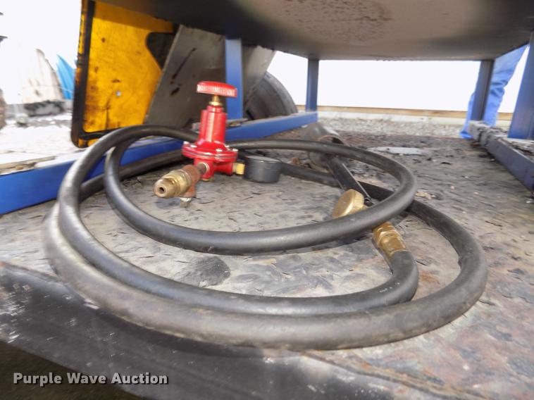 image for item DO9048 Tar pot trailer