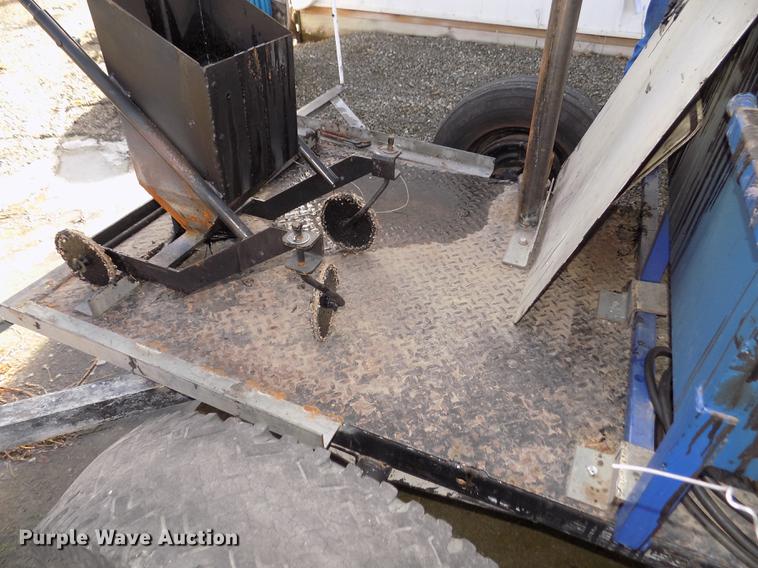 image for item DO9048 Tar pot trailer