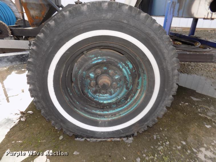 image for item DO9048 Tar pot trailer