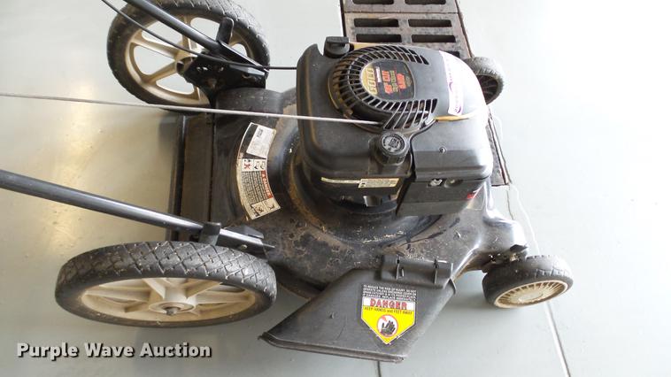 image for item DT9502 Lawn and garden equipment