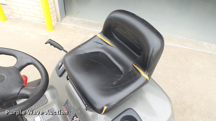 image for item DT9503 Craftsman LT2000 lawn mower