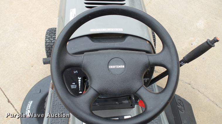image for item DT9503 Craftsman LT2000 lawn mower