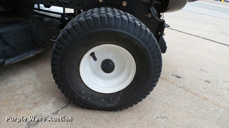 image for item DT9503 Craftsman LT2000 lawn mower