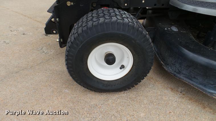 image for item DT9503 Craftsman LT2000 lawn mower