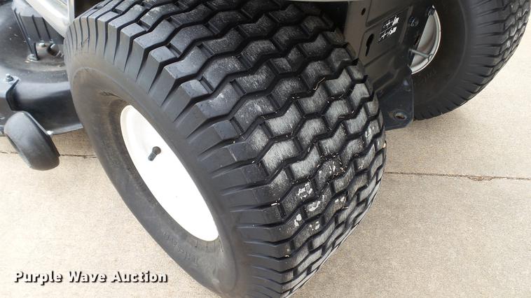 image for item DT9503 Craftsman LT2000 lawn mower