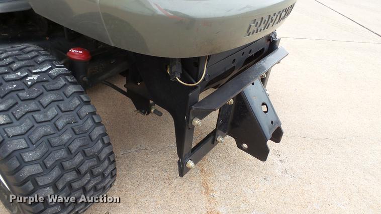 image for item DT9503 Craftsman LT2000 lawn mower