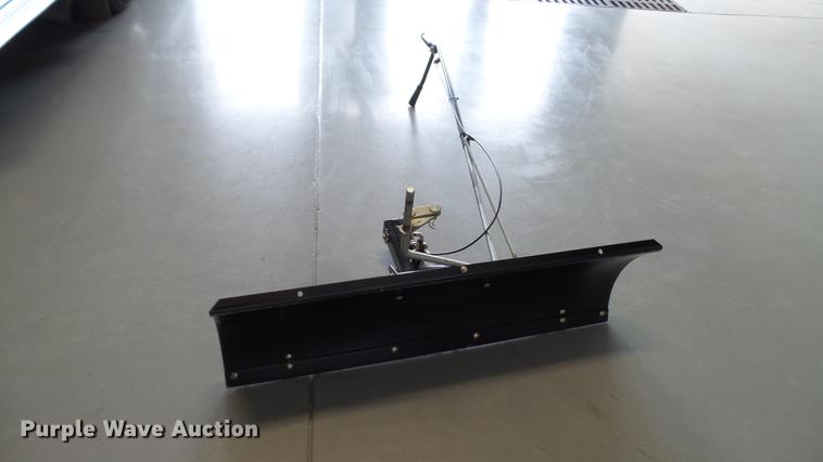 image for item DT9503 Craftsman LT2000 lawn mower