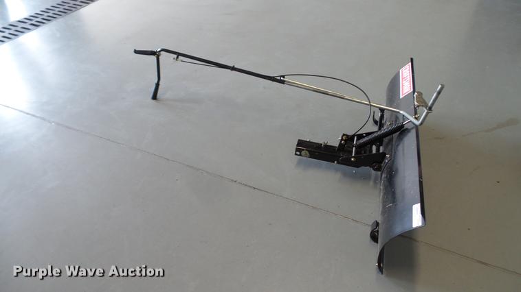 image for item DT9503 Craftsman LT2000 lawn mower