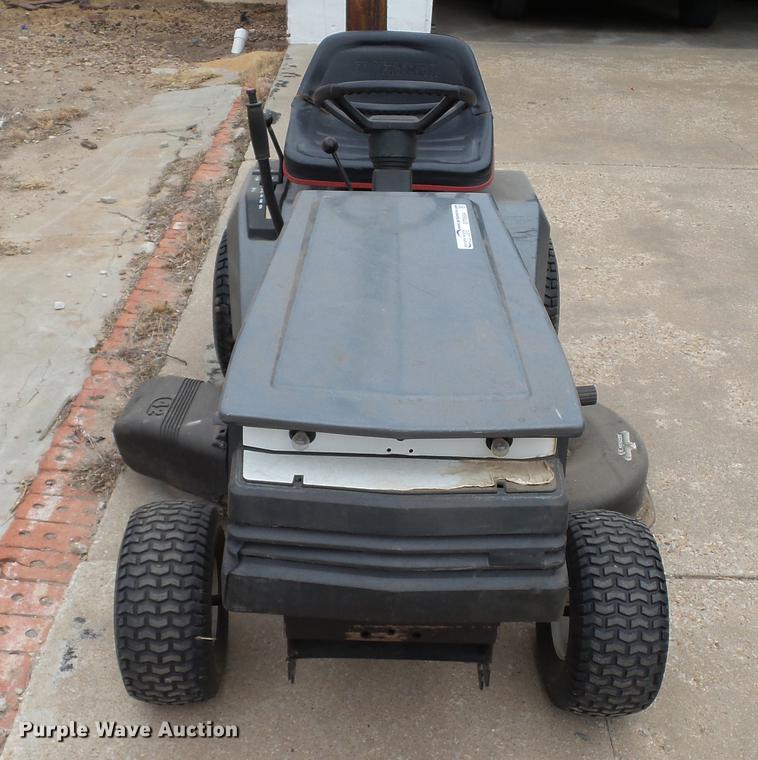 image for item DT9504 Craftsman LT4000 lawn mower