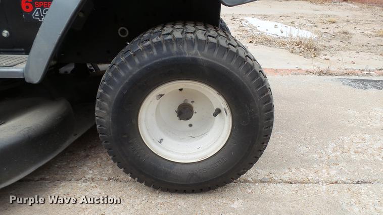 image for item DT9504 Craftsman LT4000 lawn mower