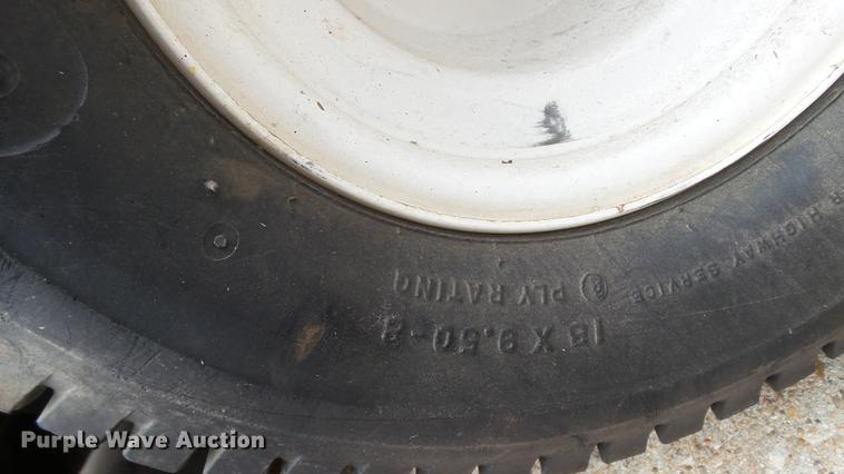 image for item DT9504 Craftsman LT4000 lawn mower