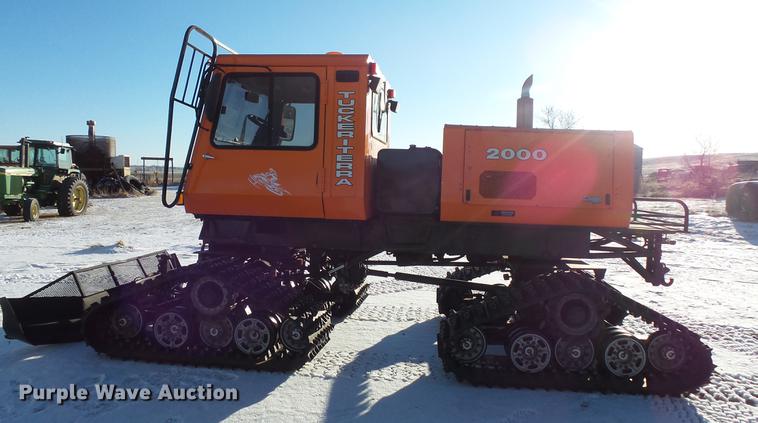 image for item EA9674 2004 Sno-Cat 2000D125-5 trail groomer