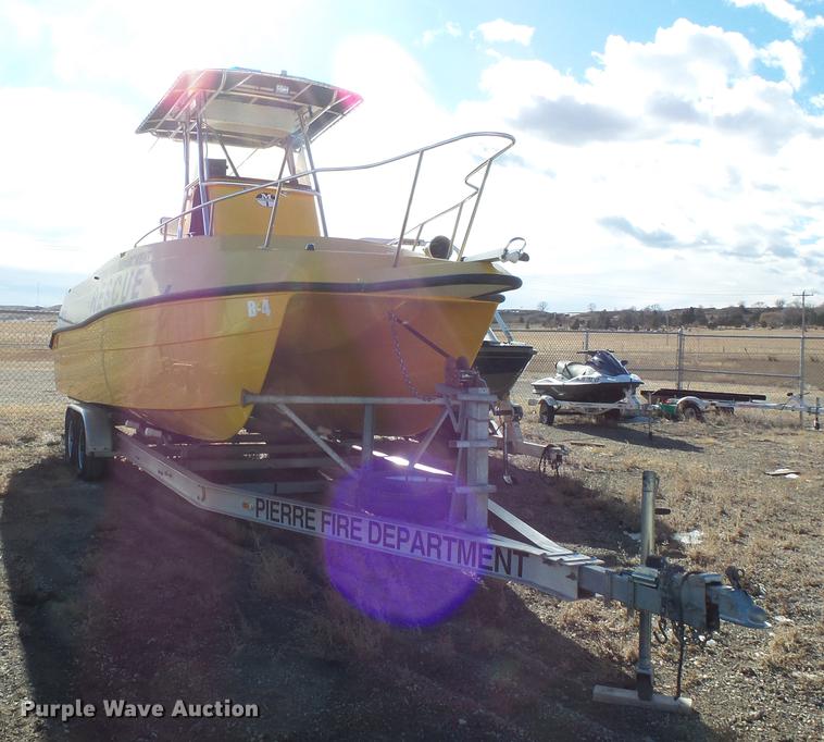 image for item EA9690 1998 Marine One 2650kat boat