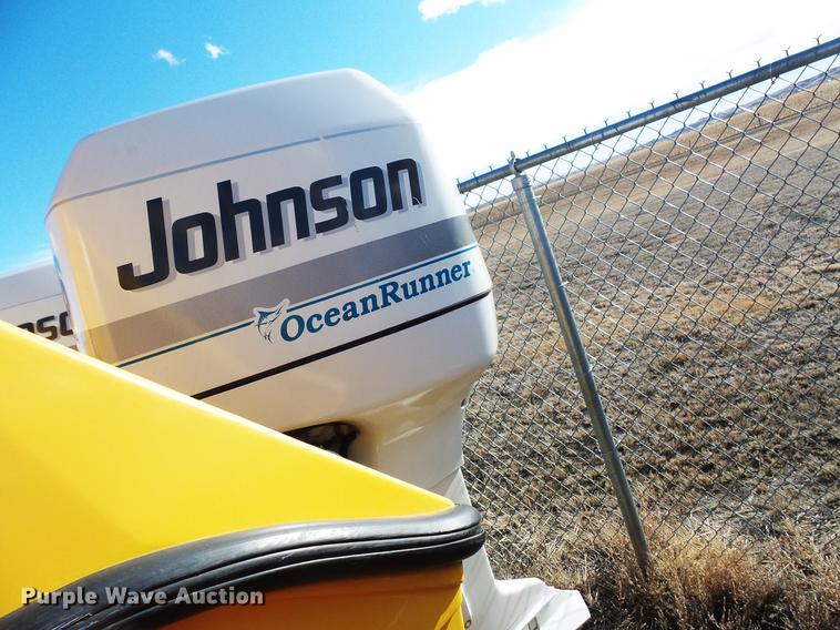 image for item EA9690 1998 Marine One 2650kat boat