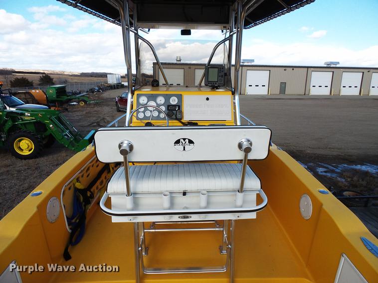 image for item EA9690 1998 Marine One 2650kat boat