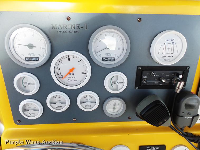 image for item EA9690 1998 Marine One 2650kat boat