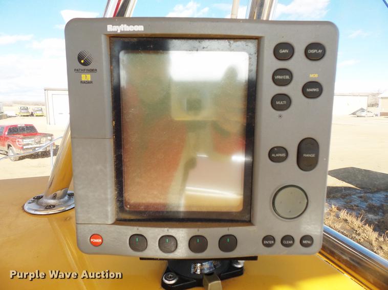 image for item EA9690 1998 Marine One 2650kat boat