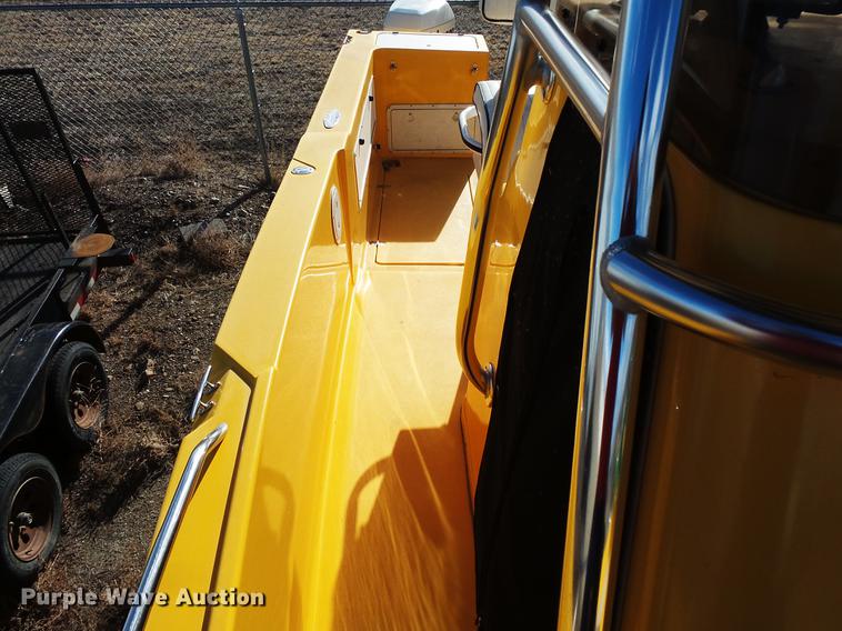 image for item EA9690 1998 Marine One 2650kat boat