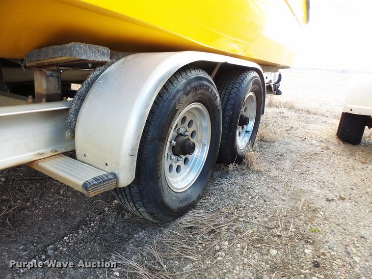 image for item EA9690 1998 Marine One 2650kat boat