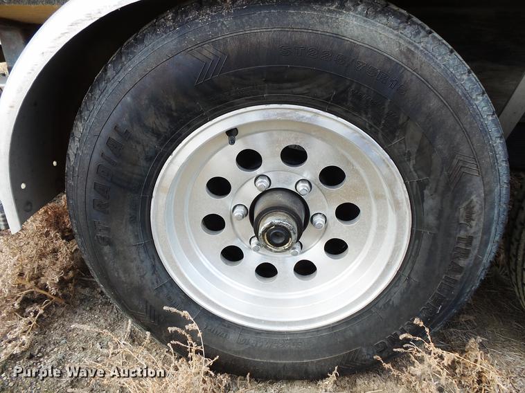 image for item EA9690 1998 Marine One 2650kat boat