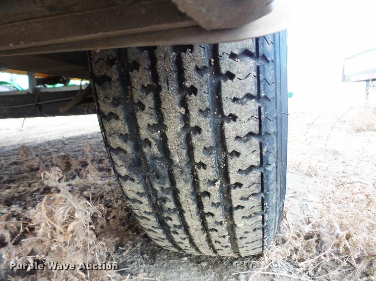 image for item EA9690 1998 Marine One 2650kat boat