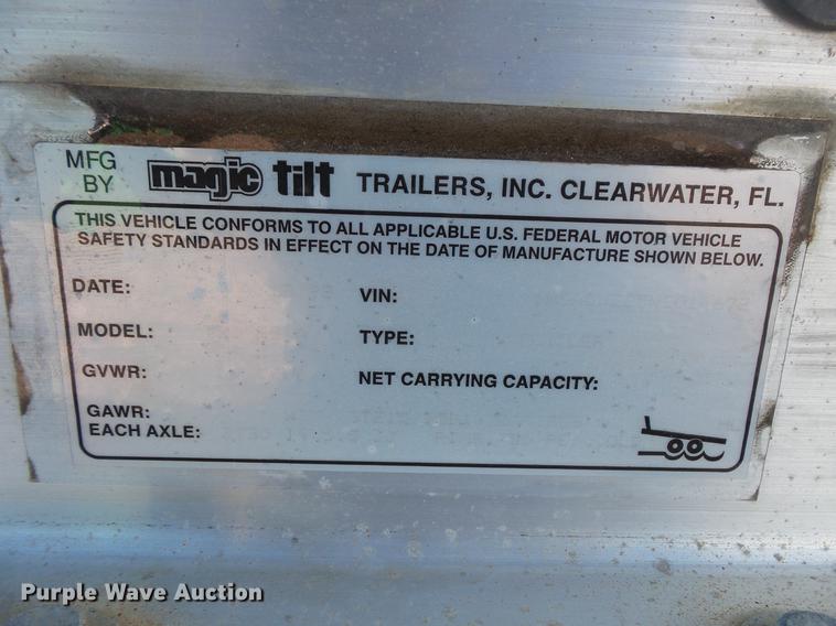 image for item EA9690 1998 Marine One 2650kat boat