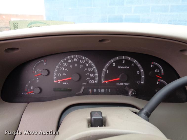 image for item EC9485 2000 Ford Expedition SUV