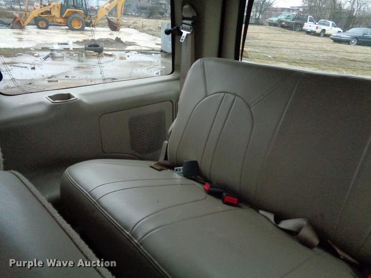 image for item EC9485 2000 Ford Expedition SUV