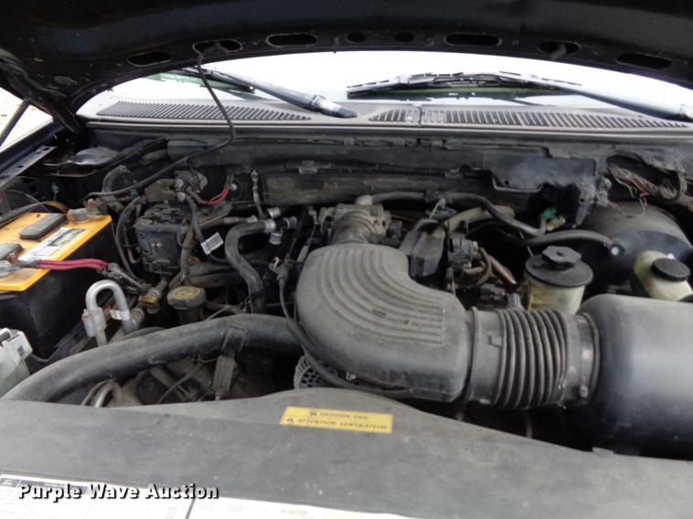 image for item EC9485 2000 Ford Expedition SUV