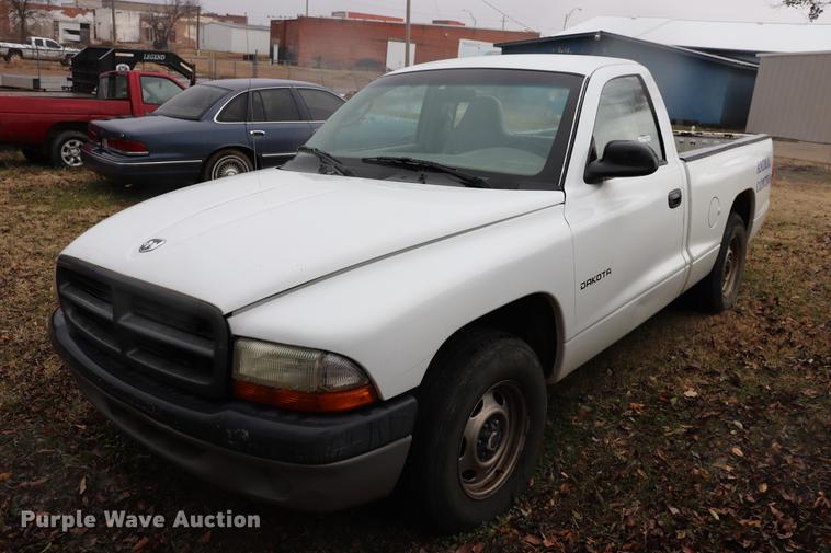 image for item EC9488 2001 Dodge Dakota pickup truck