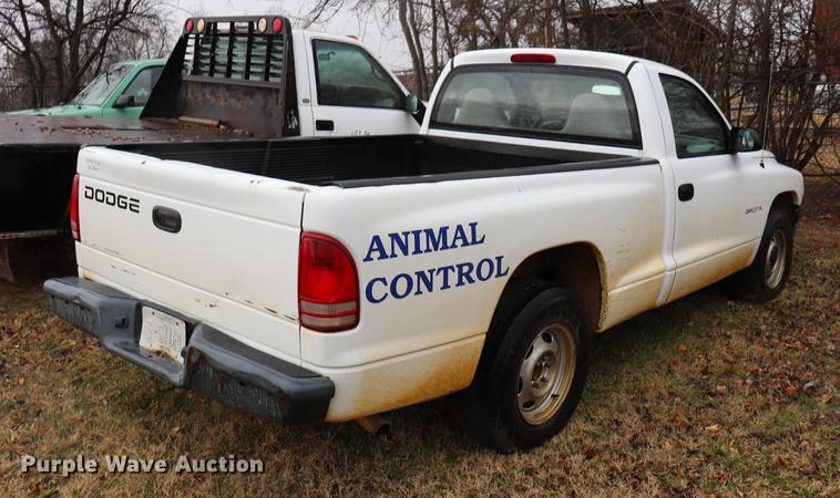 image for item EC9488 2001 Dodge Dakota pickup truck