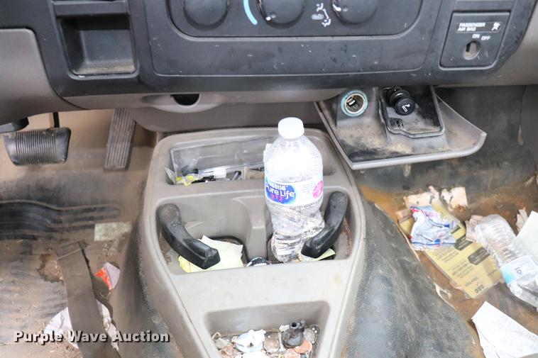 image for item EC9488 2001 Dodge Dakota pickup truck